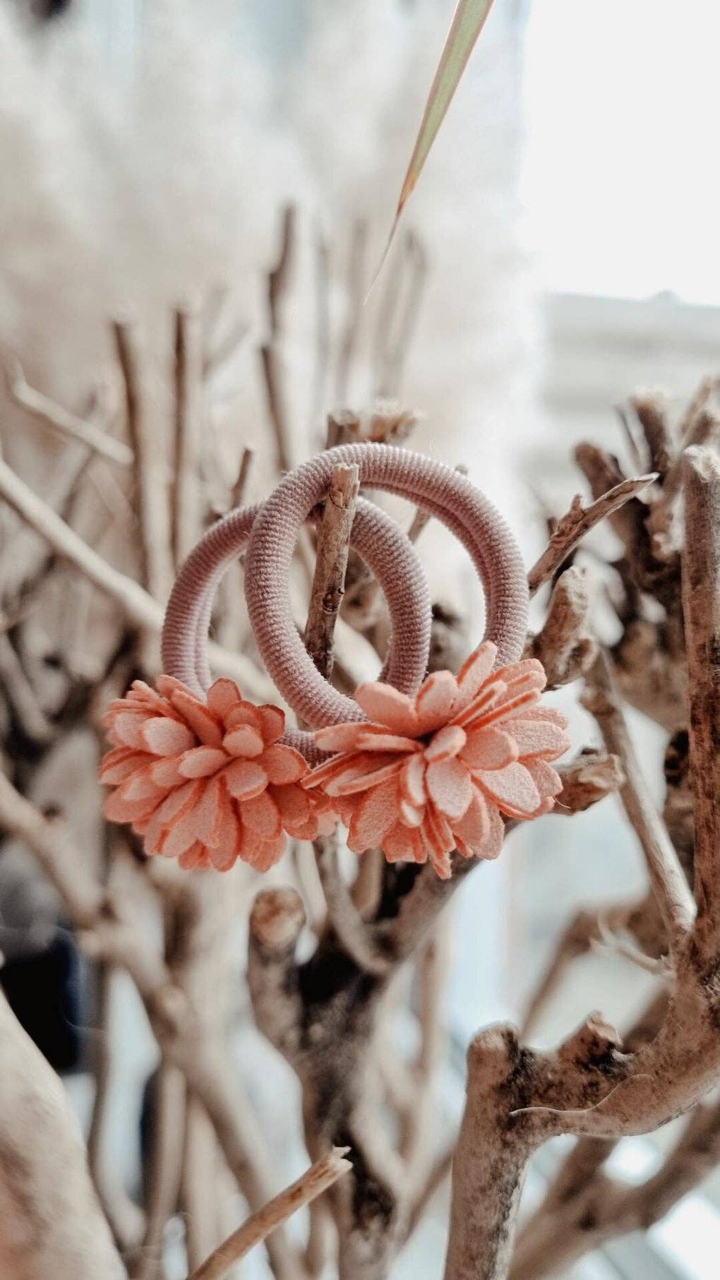 Bande élastique rose à fleurs