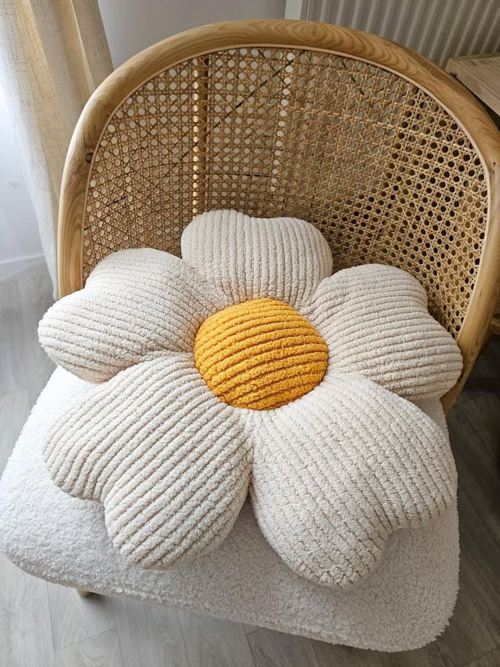 Coussin fleur blanche