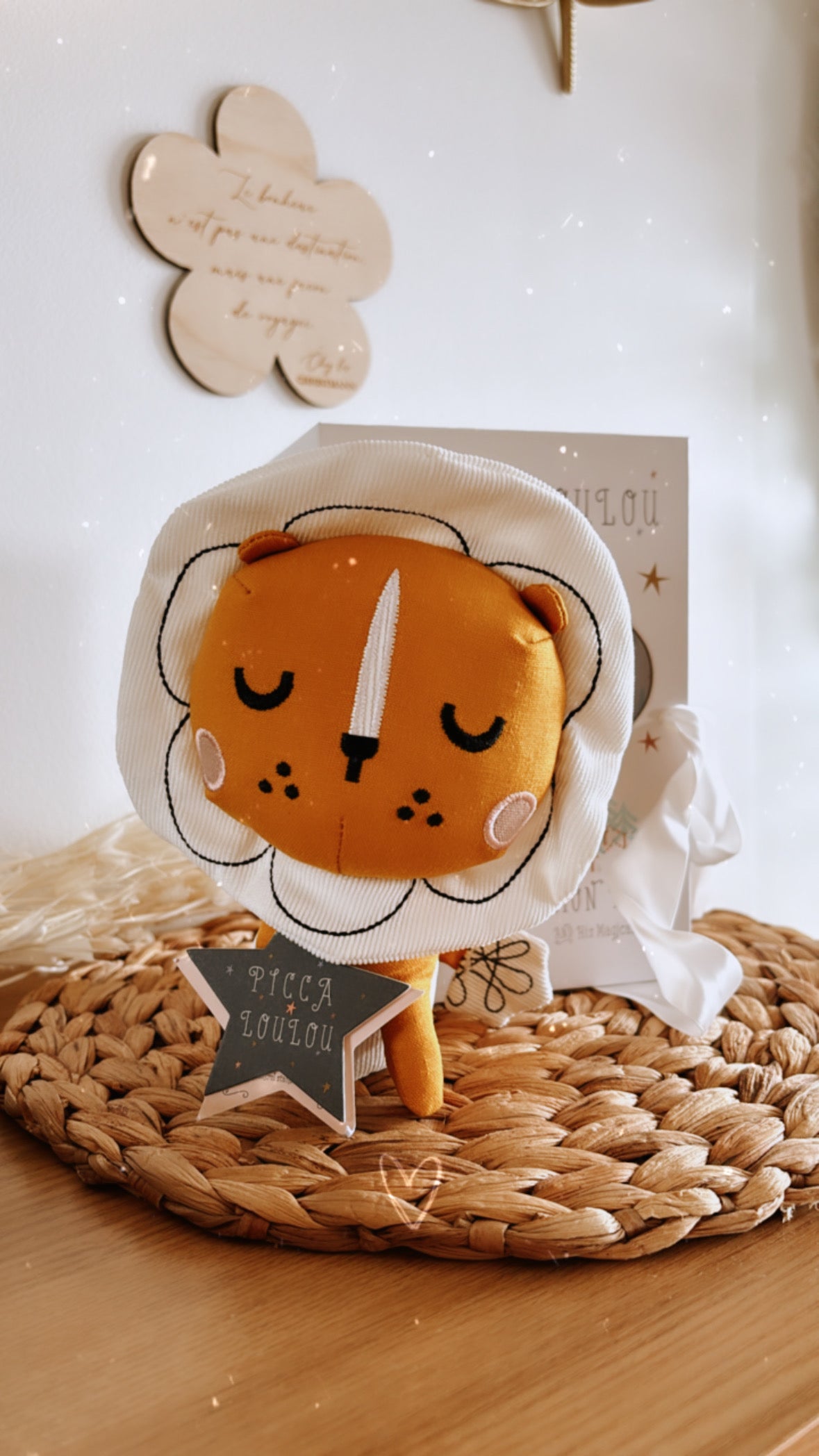 Peluche Lion dans boîte cadeau